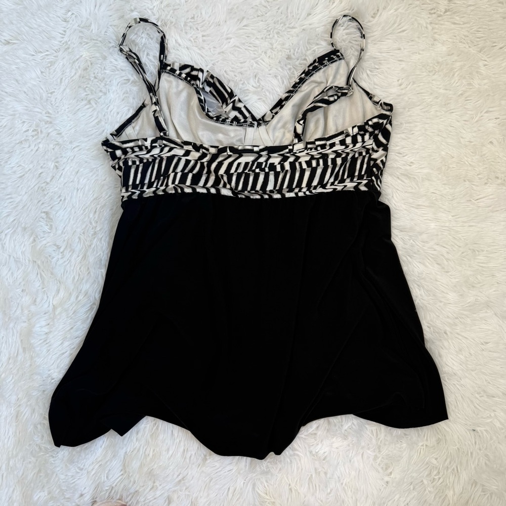 Miraclesuit pleated Camino tankini - Picture 8 of 11